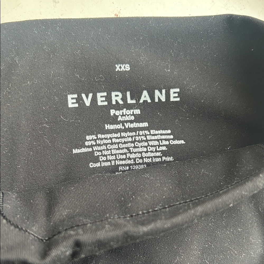 Everlane Dark Gray Leggings - Picture 2 of 3